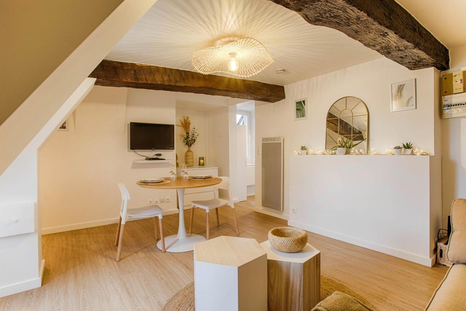 La Casa Amore — Joli Nid Douillet Place St-Sauveur Καν Εξωτερικό φωτογραφία